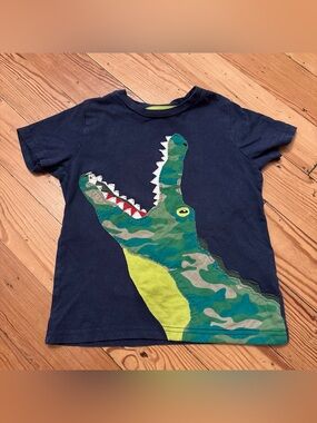 Mini Boden Boys Blue crocodile 🐊 appliqué t-shirt size 4-5 Alligator